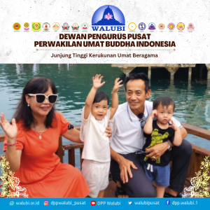 BERSAMA KELUARGA: Di tengah kesibukannya, Tjik Harun selalu menyempatkan diri untuk mengajak keluarganya jalan-jalan